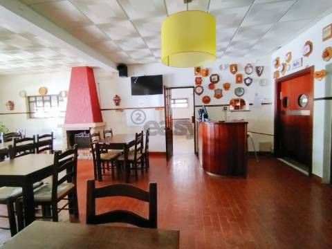 Restaurante T4+4 Venda em Casais e Alviobeira,Tomar