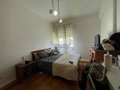 Apartamento na Reboleira