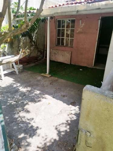 Apartamento T4 com quintal de 40m² a 400m do Metro Amadora