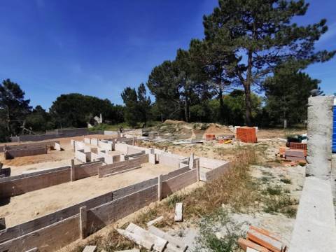 Moradia V3 em Sesimbra com piscina