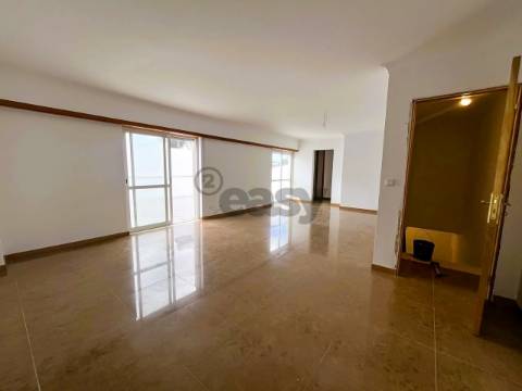 Moradia T4  na Cotovia, Sesimbra