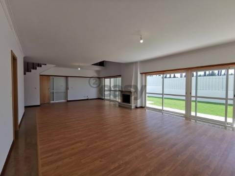 Moradia T4  na Cotovia, Sesimbra