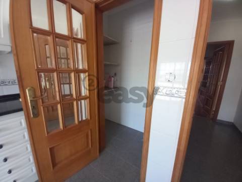 Moradia Geminada T4+1 Venda em Santo Isidoro,Mafra