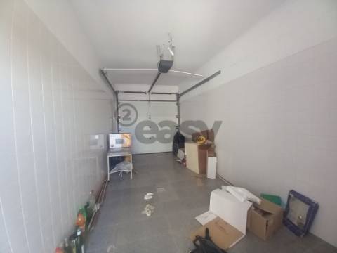 Moradia Geminada T4+1 Venda em Santo Isidoro,Mafra