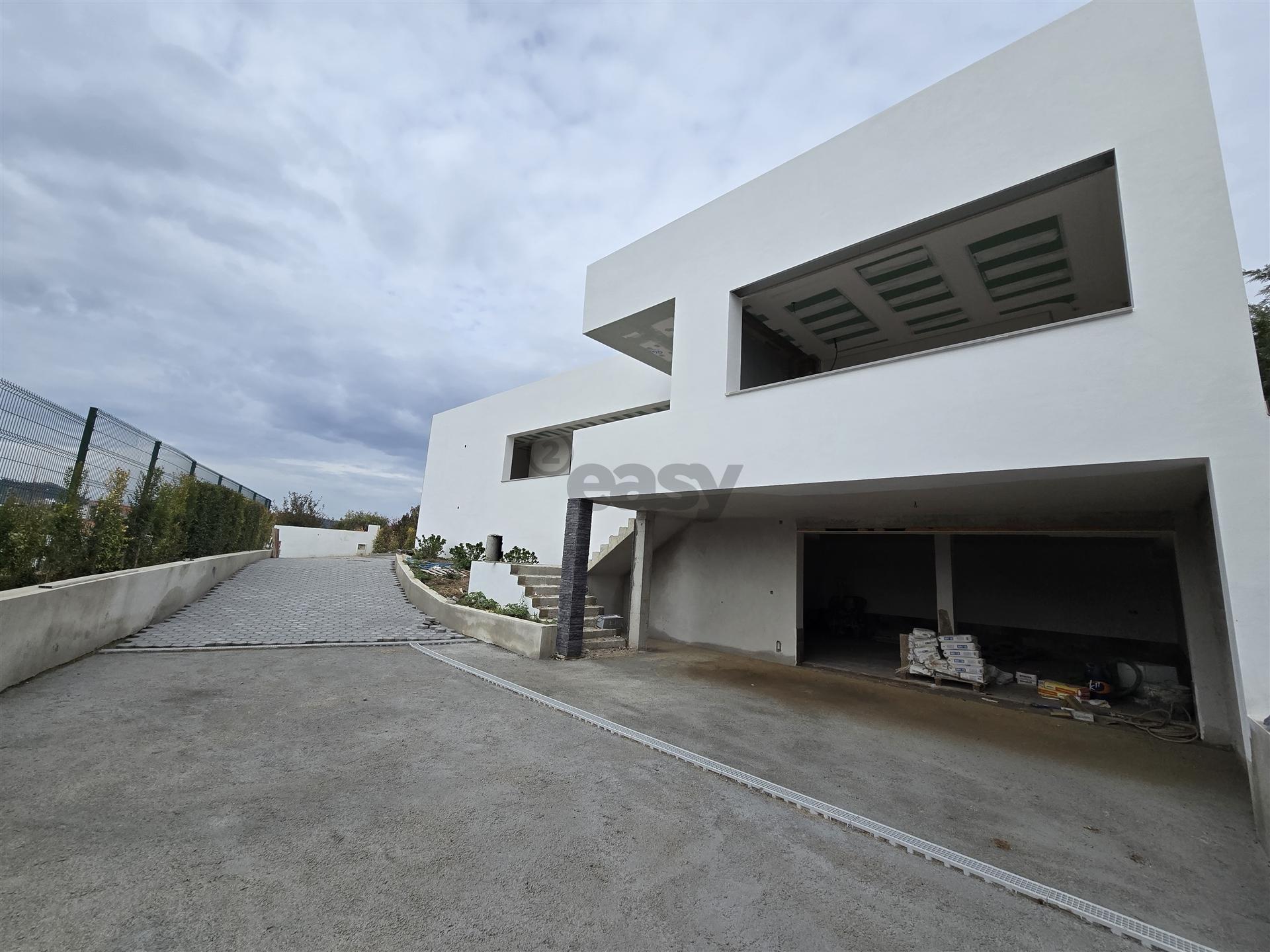 Moradia Térrea de Luxo com piscina