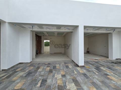 Moradia Térrea de Luxo com piscina