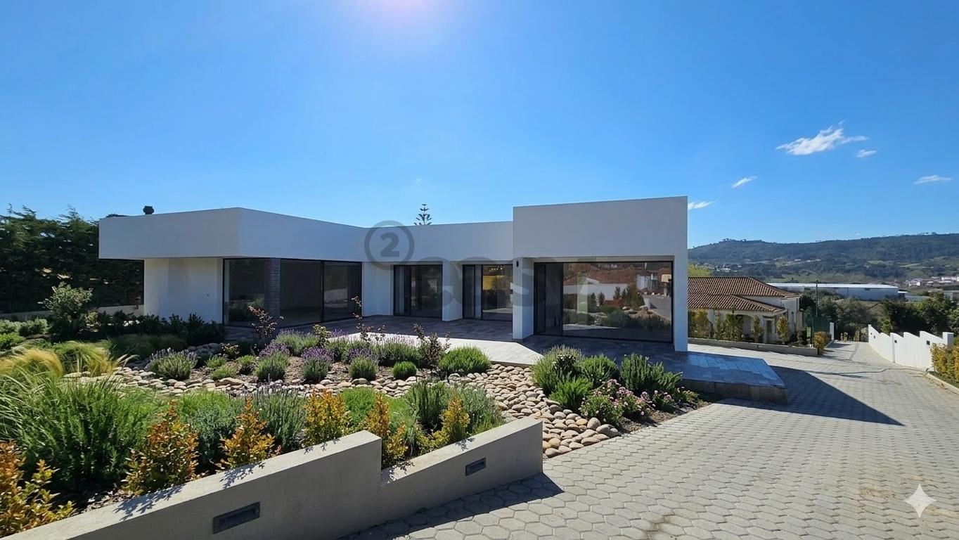 Moradia Térrea de Luxo com piscina