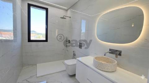 Moradia Térrea de Luxo com piscina