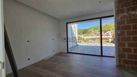 Moradia Térrea de Luxo com piscina