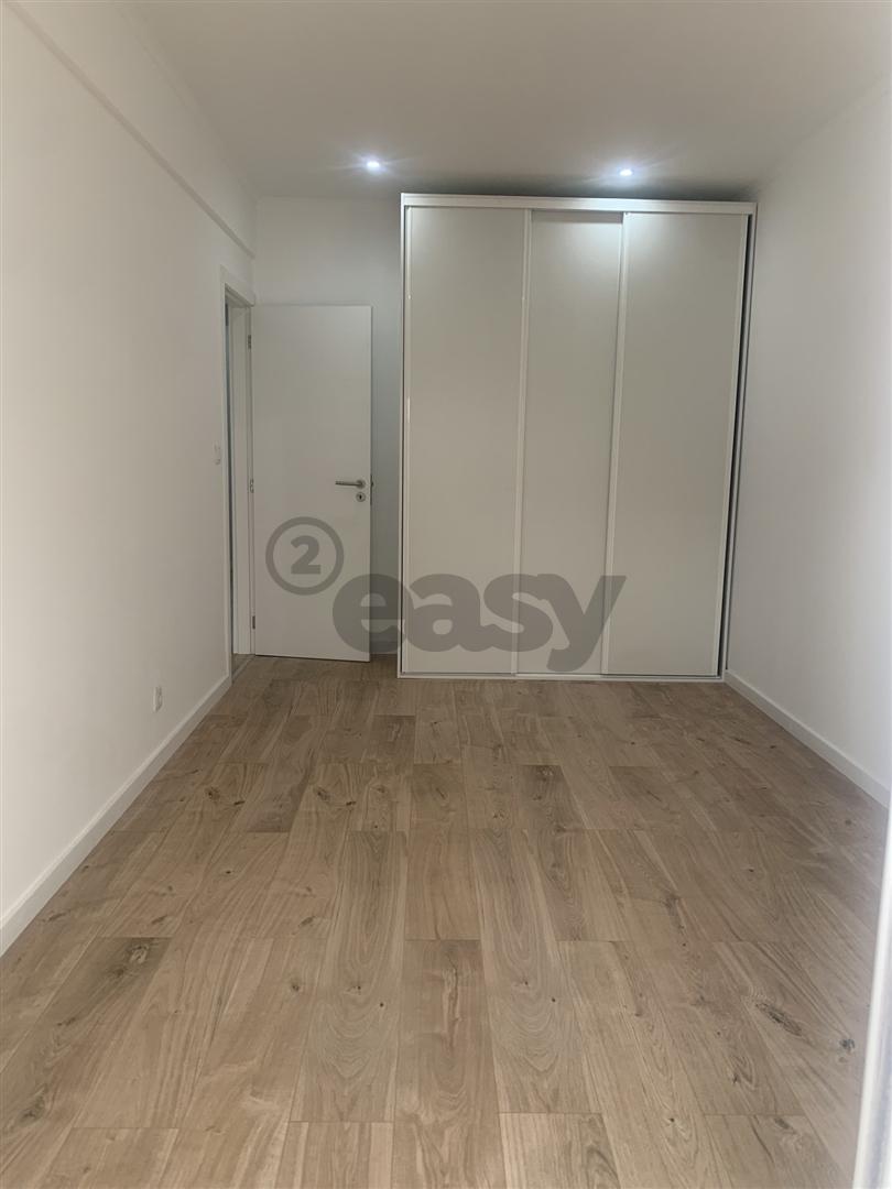 T2 em Remodelação Total Oferta da Escritura