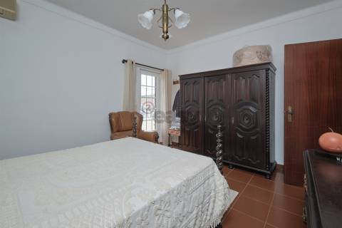 Moradia T3 com garagem e Quintal, São Cristóvão, Montemor-o-Novo