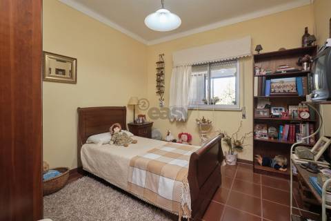 Moradia T3 com garagem e Quintal, São Cristóvão, Montemor-o-Novo