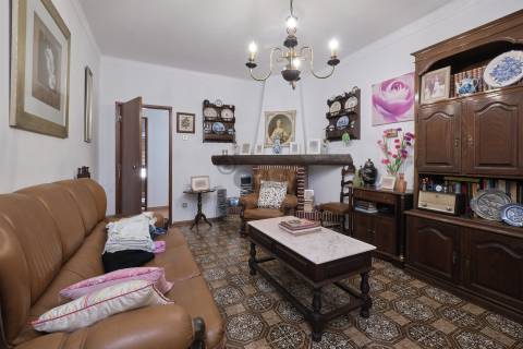 Moradia T3 com garagem e Quintal, São Cristóvão, Montemor-o-Novo