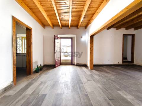 Moradia térrea T2 c/ amplo logradouro, Alvalade, Santiago do Cacém