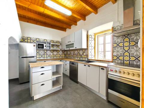 Moradia térrea T2 c/ amplo logradouro, Alvalade, Santiago do Cacém