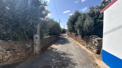 Moradia em Ruína com 6 divisões, Neves da Graça, Santa Bárbara dos Padrões, Castro Verde