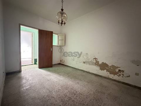 Duo 24 – Imóvel para Investimento, c/ projecto, em Borba, Alentejo