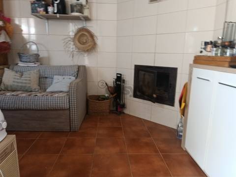 Moradia T2 remodelada com Jardim + Anexo + Tanque, São Domingos, Santiago do Cacém