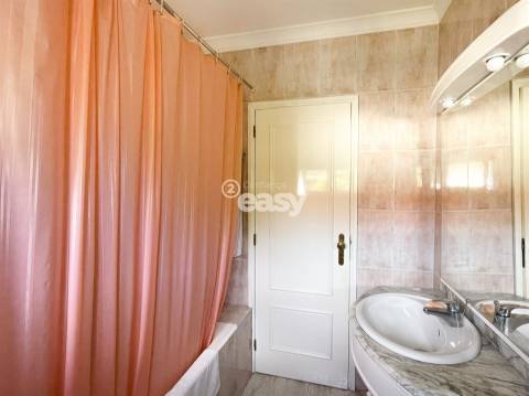 Moradia geminada T5 - Árvore - Vila do Conde