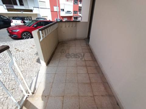 Apartamento T3, R/C com 2 entradas independentes, Fontainhas, Cascais