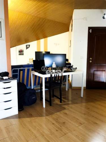 Apartamento T3+2 -– Almeirim