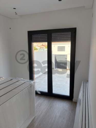 Moradia T4  a 2 Minutos da Praia Azul