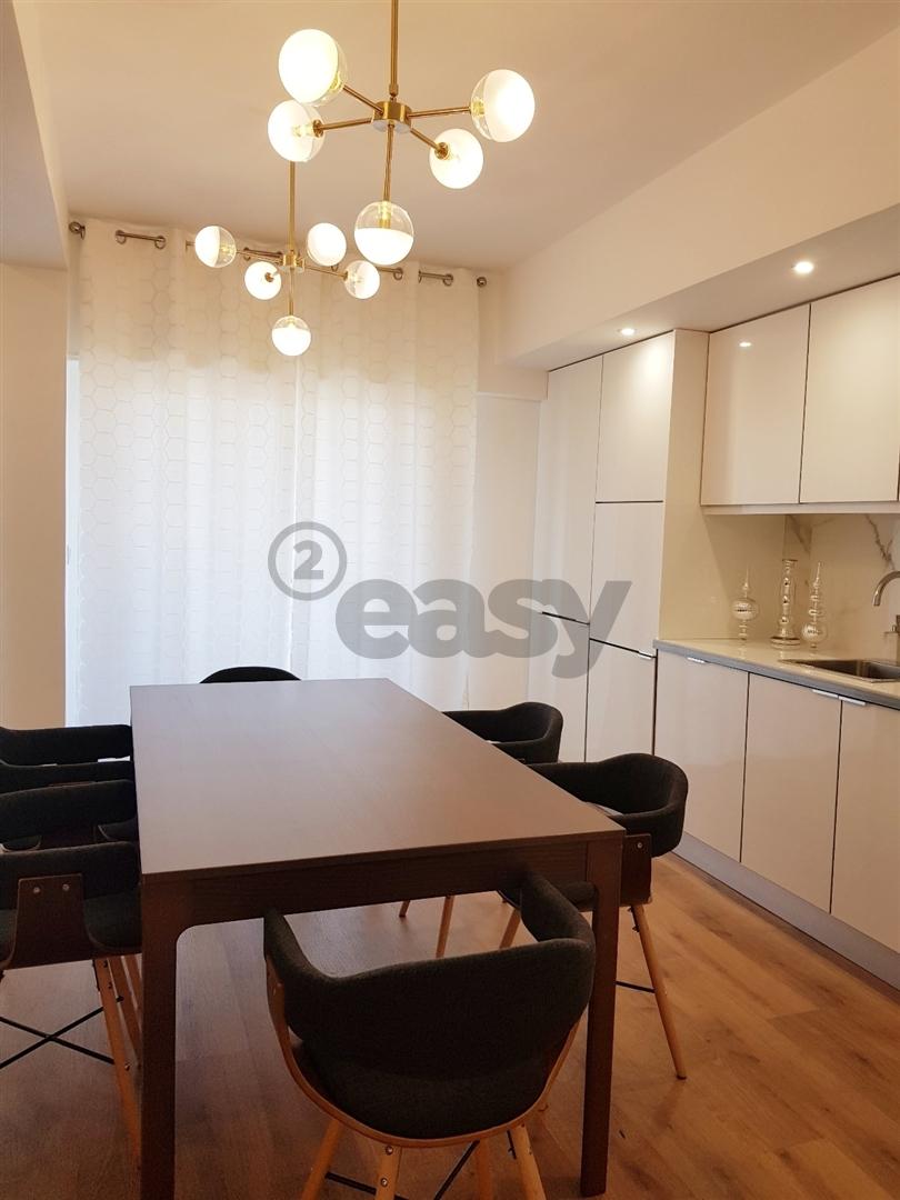 &#127969; Apartamento T2 Remodelado – Urbanização do Infantado, Loures