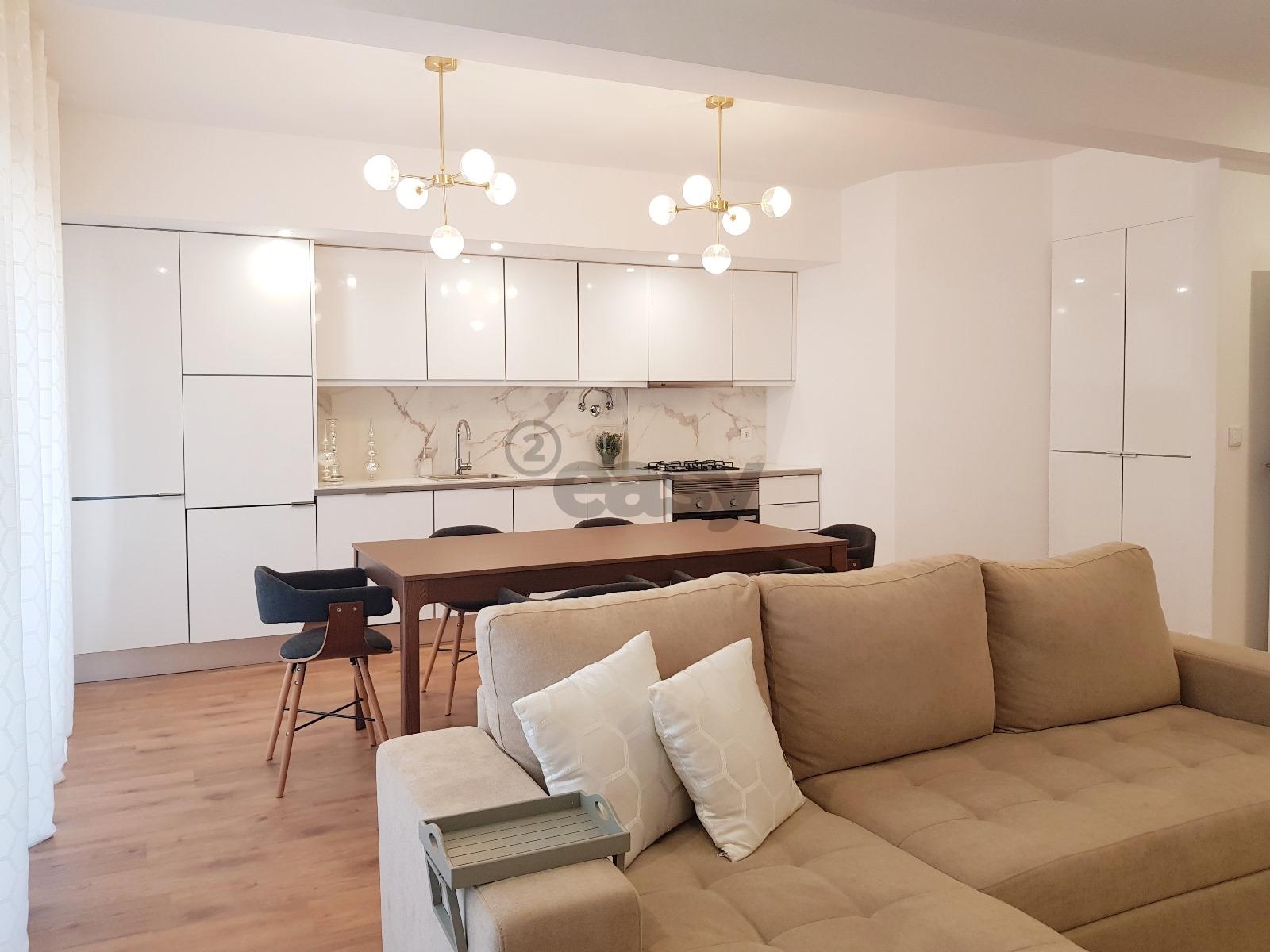 &#127969; Apartamento T2 Remodelado – Urbanização do Infantado, Loures