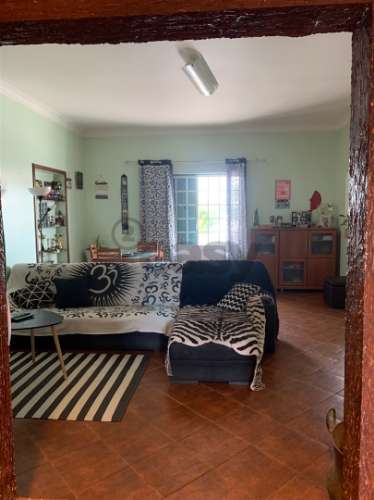 Excelente Moradia com Terreno a 40 min de Lisboa