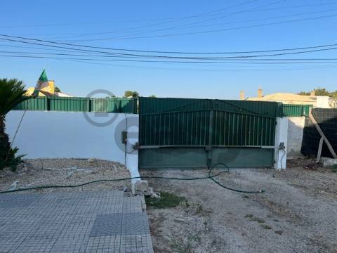 Excelente Moradia com Terreno a 40 min de Lisboa