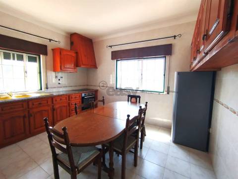 Oportunidade Única na ALDEIA DE CEM SOLDOS – Três Habitações numa Só Propriedade!