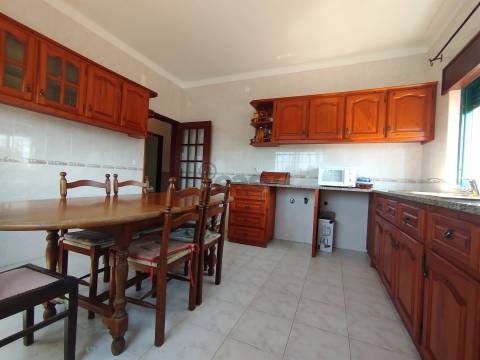 Oportunidade Única na ALDEIA DE CEM SOLDOS – Três Habitações numa Só Propriedade!