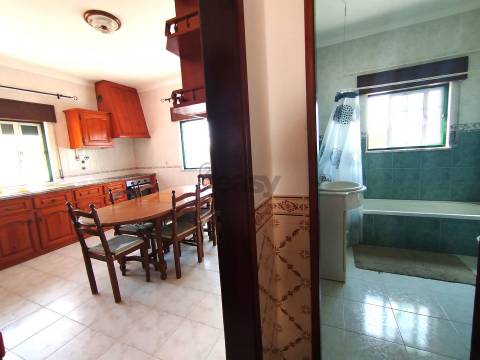 Oportunidade Única na ALDEIA DE CEM SOLDOS – Três Habitações numa Só Propriedade!