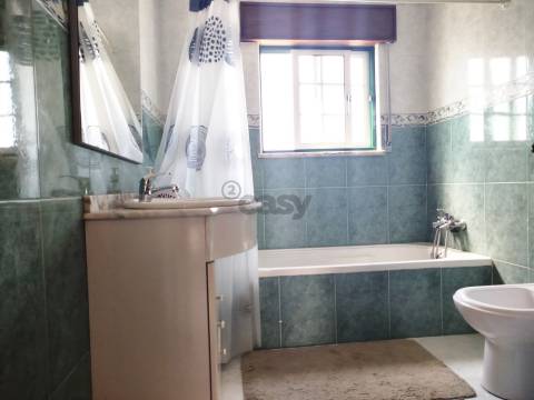 Oportunidade Única na ALDEIA DE CEM SOLDOS – Três Habitações numa Só Propriedade!