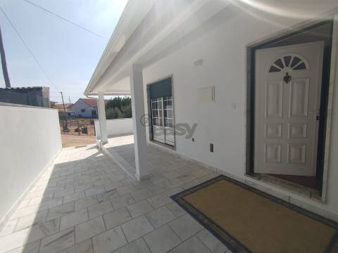 Oportunidade Única na ALDEIA DE CEM SOLDOS – Três Habitações numa Só Propriedade!