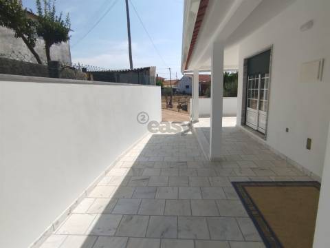 Oportunidade Única na ALDEIA DE CEM SOLDOS – Três Habitações numa Só Propriedade!