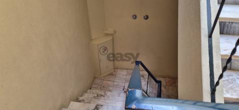 T2 na Reboleira remodelado, mobilado e equipado