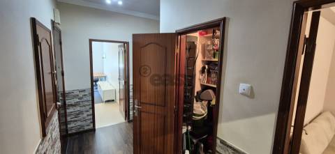 T2 na Reboleira remodelado, mobilado e equipado