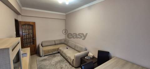 T2 na Reboleira remodelado, mobilado e equipado