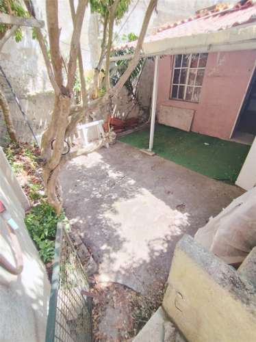 Apartamento T2 com quintal de 40m² a 400m do Metro Amadora