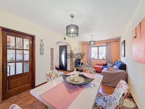 Moradia em Banda T2 Venda em Caniço,Santa Cruz