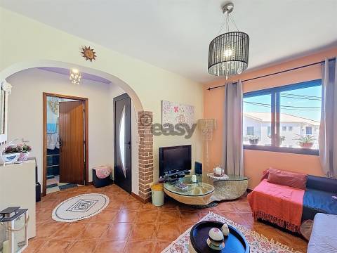 Moradia em Banda T2 Venda em Caniço,Santa Cruz