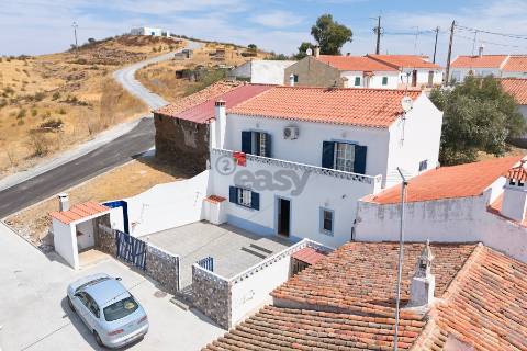 Moradia T4+ 1 mobilada e equipada em Gois, São Miguel do Pereiro,  Mértola