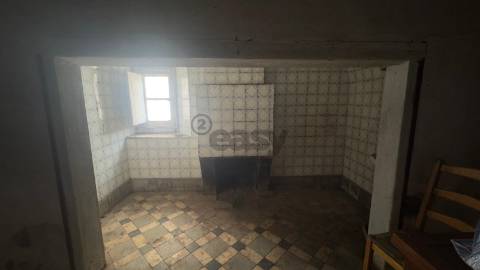 Moradia Senhorial com 18 divisões para remodelar, Castro Verde