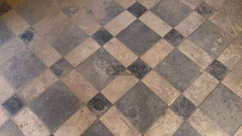 Moradia Senhorial com 18 divisões para remodelar, Castro Verde