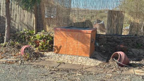 TERRENO RÚSTICO 3.500 m2 COM CASAS DE MADEIRA - ALQUEVA