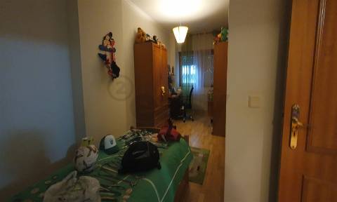 Apartamento T3 na Cavaleira - 1 lugar de parqueamento