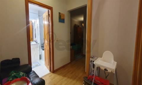 Apartamento T3 na Cavaleira - 1 lugar de parqueamento