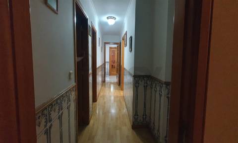 Apartamento T3 na Cavaleira - 1 lugar de parqueamento