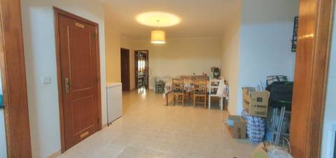 Apartamento T2 - Tapada das Mercês